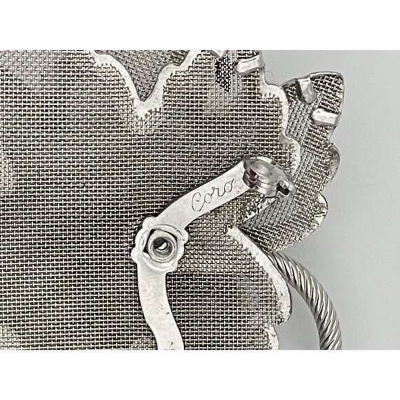 Vintage Coro Double Mesh Silver Tone Leaves Faux Pearl Accents - Picture 3 of 8